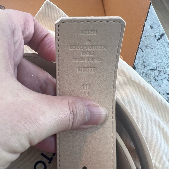 LV belt New in Box - Picture 4 of 5